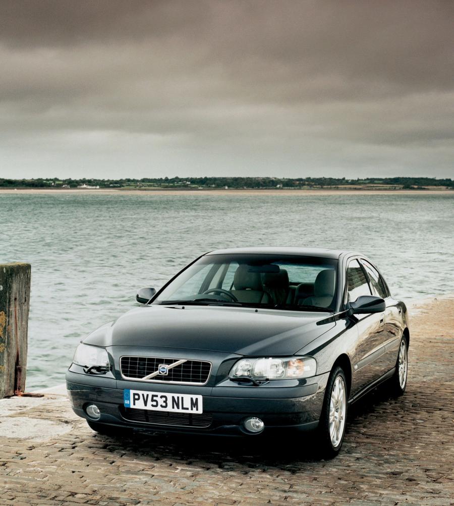  Volvo S60 2003 года  (фото 2 из 2)
